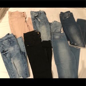 LOT OF REFUGE SKINNY JEANS